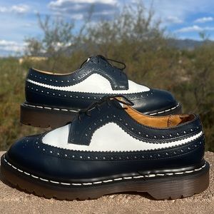 🏴󠁧󠁢󠁥󠁮󠁧󠁿 MIE Blue & White Dr. Martens 90’s Brogue Wingtip Oxfords UK 5